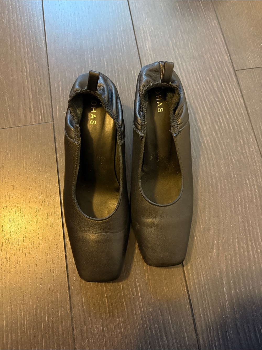 Women's Black Leather Square-Toe Pumps
